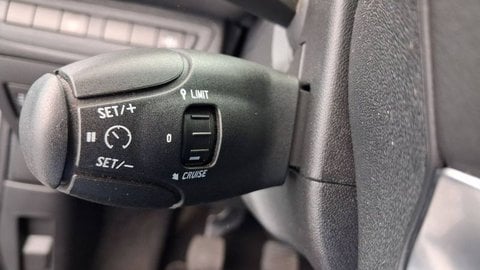 Voitures D'occasion À Chambourcy | Peugeot 208 Puretech 82Ch S&S Bvm5 Active