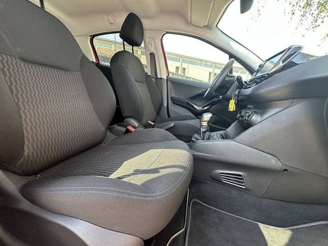 Voitures D'occasion À Chambourcy | Peugeot 208 1.2 Puretech 82Ch Bvm5 Style
