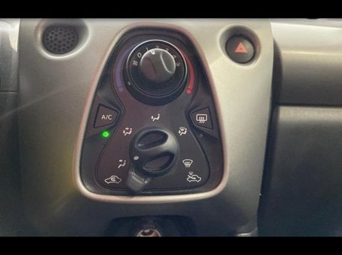 Voitures D'occasion À Sartrouville | Toyota Aygo 1.0 Vvt-I 69Ch X-Play 3P