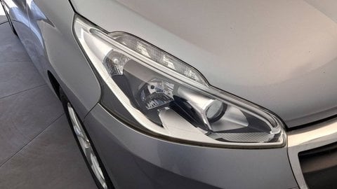 Voitures D'occasion À Chambourcy | Peugeot 208 Puretech 82Ch S&S Bvm5 Active