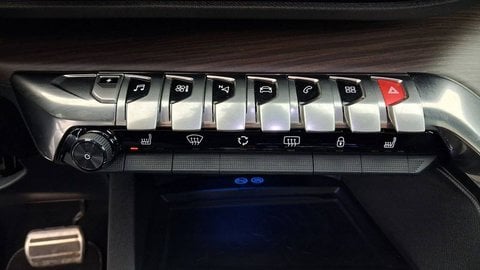 Voitures D'occasion À Chambourcy | Peugeot 3008 Ii Hybrid 225 E-Eat8 Gt Pack