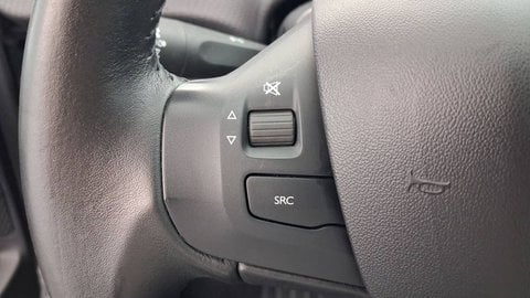 Voitures D'occasion À Chambourcy | Peugeot 208 Puretech 82Ch S&S Bvm5 Signature