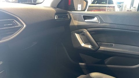 Voitures D'occasion À Buchelay | Peugeot 308 Ii Puretech 130Ch S&S Bvm6 Road Trip