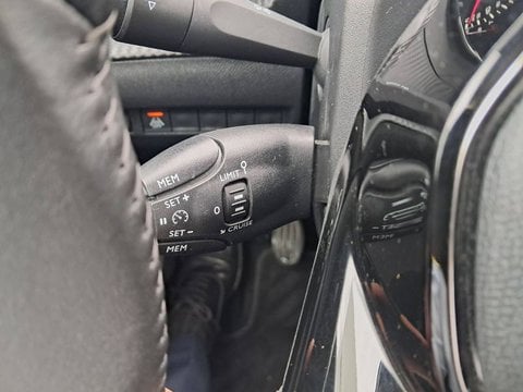 Voitures D'occasion À Argenteuil | Peugeot 2008 Puretech 100 S&S Bvm6 Allure