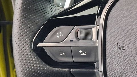 Voitures D'occasion À Les Mureaux | Peugeot 208 Ii Hybrid 136 E-Dcs6 Gt