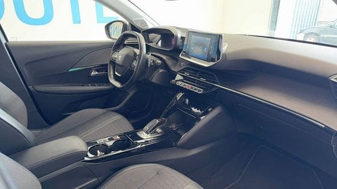 Voitures D'occasion À Buchelay | Peugeot 208 Ii Puretech 100 S&S Eat8 Allure