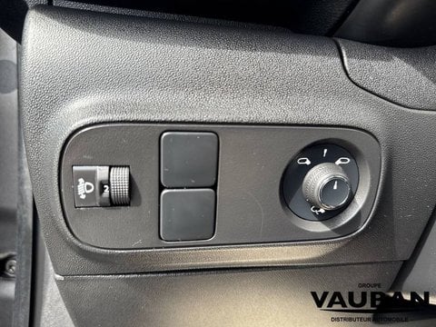 Voitures D'occasion À Chambly | Citroën C3 Iii Puretech 83 S&S Bvm5 Shine Pack