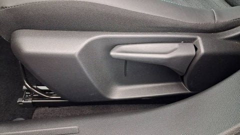 Voitures D'occasion À Buchelay | Peugeot 2008 Ii Puretech 100 S&S Bvm6 Allure