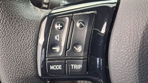 Voitures D'occasion À St-Brice-Sous-Forêt | Toyota Yaris Iii 70 Vvt-I France Connect