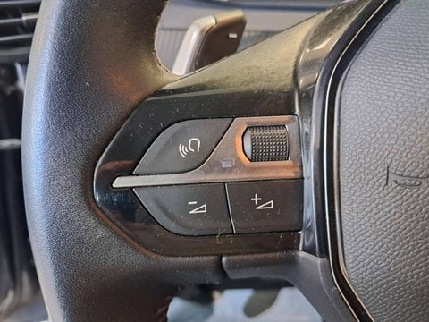 Voitures D'occasion À Les Mureaux | Peugeot 208 Puretech 100 S&S Eat8 Active Pack