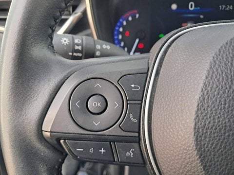 Voitures D'occasion À Argenteuil | Toyota Corolla 122H Dynamic Business + Programme Beyond Zero ...