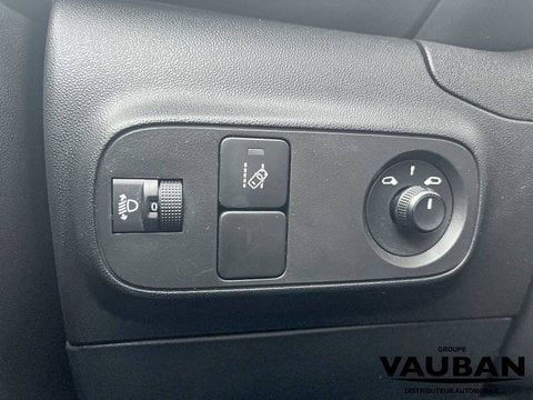 Voitures D'occasion À Chambly | Citroën C3 Iii Puretech 83 Ch Bvm5 You