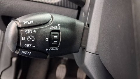 Voitures D'occasion À Chambourcy | Peugeot 208 Ii Puretech 100 S&S Bvm6 Allure