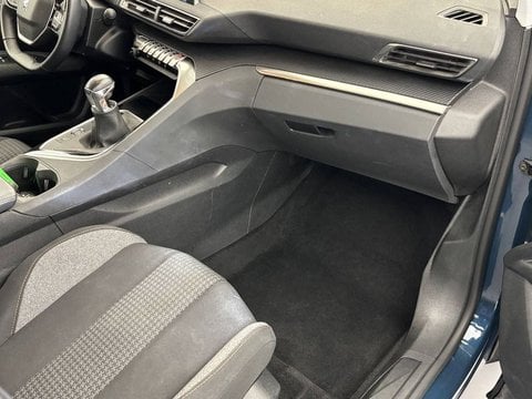 Voitures D'occasion À Chambourcy | Peugeot 3008 Ii Puretech 130Ch S&S Bvm6 Active Pack