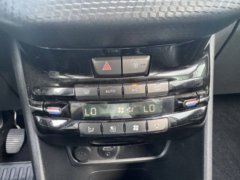 Voitures D'occasion À Chambourcy | Peugeot 2008 1.2 Puretech 110Ch S&S Bvm5 Allure