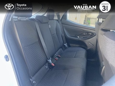 Voitures D'occasion À Chambourcy | Toyota Yaris 116H Dynamic Business 5P + Programme Beyond Zero...