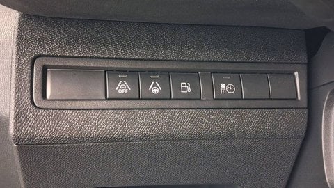 Voitures D'occasion À Les Mureaux | Peugeot 3008 Ii Hybrid 225 E-Eat8 Active Pack
