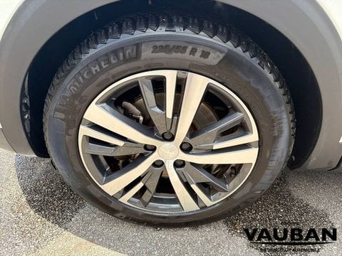 Voitures D'occasion À Les Mureaux | Peugeot 3008 Ii Hybrid 225 E-Eat8 Allure Pack