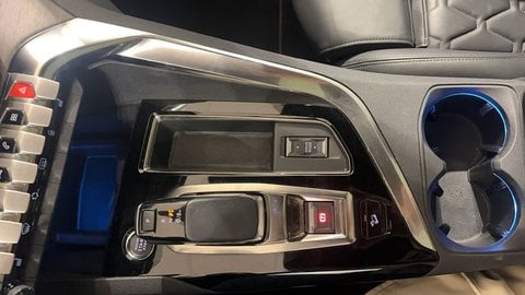 Voitures D'occasion À Buchelay | Peugeot 3008 Ii Hybrid4 300 E-Eat8 Gt Pack