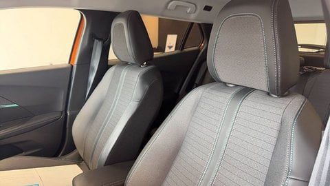 Voitures D'occasion À Buchelay | Peugeot 2008 Ii Puretech 130 S&S Eat8 Allure