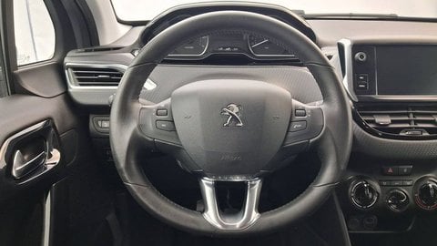 Voitures D'occasion À Chambourcy | Peugeot 208 Puretech 82Ch S&S Bvm5 Signature