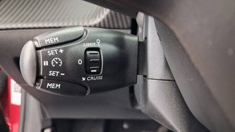 Voitures D'occasion À Chambly | Peugeot 208 Ii Puretech 100 S&S Eat8 Roadtrip