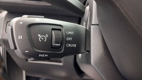 Voitures D'occasion À Sarcelles | Peugeot 5008 Ii Puretech 130Ch S&S Bvm6 Gt