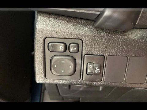 Voitures D'occasion À Sartrouville | Toyota Auris Hsd 136H Design