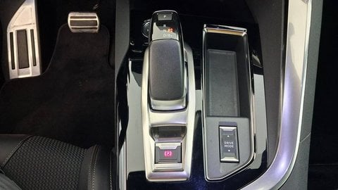 Voitures D'occasion À Les Mureaux | Peugeot 3008 Ii Hybrid 225 E-Eat8 Active Pack