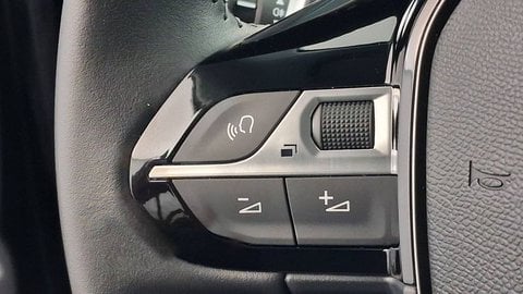 Voitures D'occasion À Les Mureaux | Peugeot 208 Hybrid 110 Ch E-Dcs6 Style