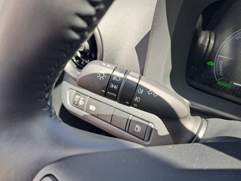 Voitures D'occasion À Argenteuil | Toyota C-Hr 1.8 Hybride 140Ch Design My25