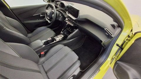 Voitures D'occasion À Les Mureaux | Peugeot 208 Ii Hybrid 136 E-Dcs6 Gt
