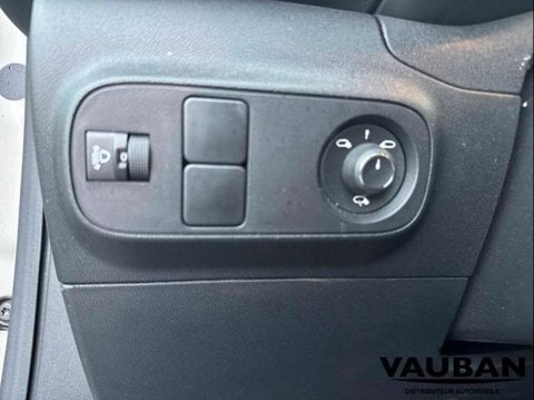 Voitures D'occasion À Chambourcy | Citroën C3 Iii Puretech 83 S&S Bvm5 Shine