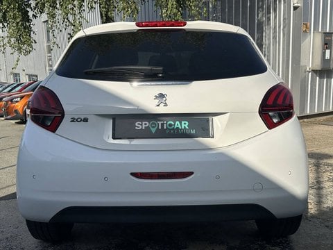 Voitures D'occasion À Chambourcy | Peugeot 208 Puretech 82Ch S&S Bvm5 Signature