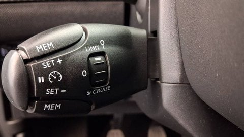 Voitures D'occasion À Saint-Brice-Sous-Forêt | Peugeot 2008 Puretech 130 S&S Bvm6 Allure