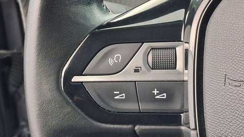 Voitures D'occasion À Buchelay | Peugeot 2008 Puretech 100 S&S Bvm6 Allure