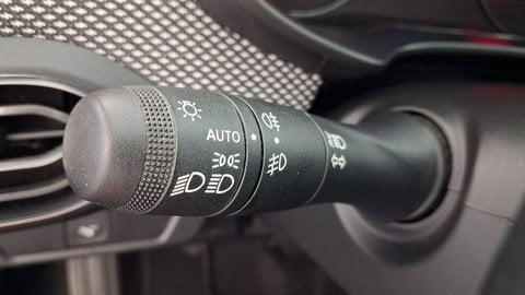 Voitures D'occasion À Buchelay | Dacia Sandero Iii Tce 90 Confort