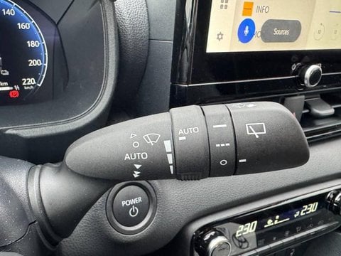 Voitures D'occasion À Argenteuil | Toyota Yaris 130H Gr Sport 5P My25