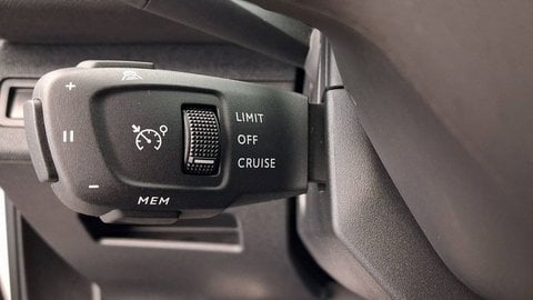 Voitures D'occasion À Les Mureaux | Peugeot 3008 Ii Hybrid 225 E-Eat8 Active Pack