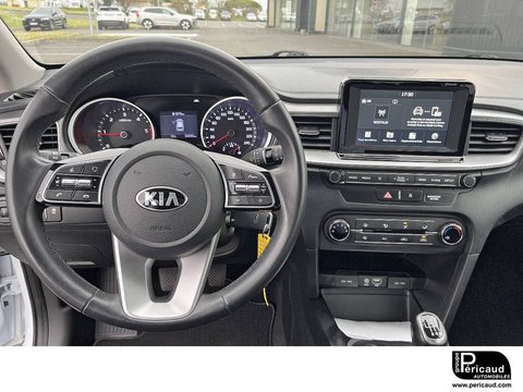 Voitures Occasion Kia Ceed Iii Sw 1.6 Crdi 115 Ch Isg Bvm6 Motion À Angoulême