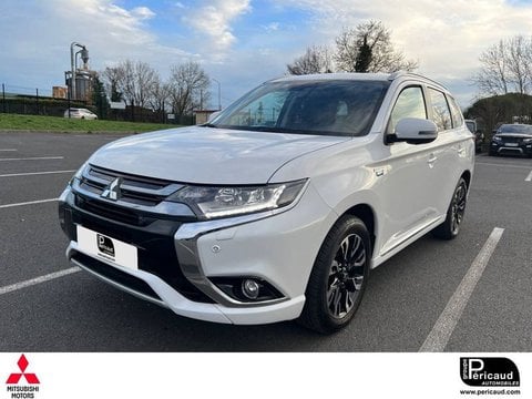 Voitures Occasion Mitsubishi Outlander Iii 2.0I 200 Phev 4Wd Instyle À Angoulême