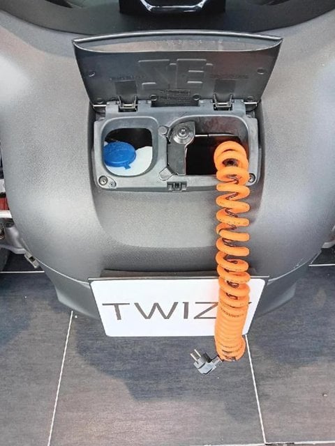 Voitures Occasion Renault Twizy E-Tech Electrique Intens Noir 45 Achat Intégral À Dechy