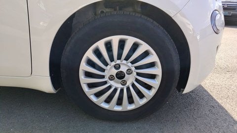 Voitures D'occasion À Villenave-D'ornon | Fiat 500 500E Berline E 118 Ch Nouvelle 3P