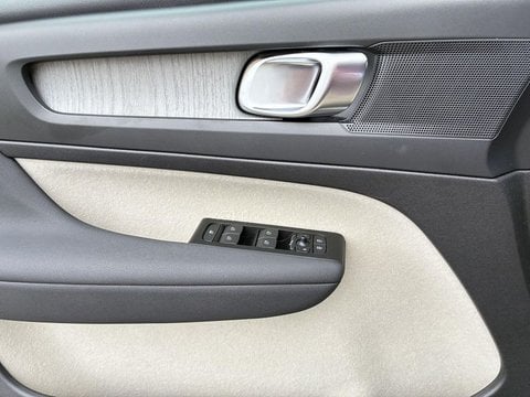 Voitures D'occasion À Lescar | Volvo Xc40 T4 Recharge 129+82 Ch Dct7 Inscription 5P
