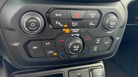 Voitures D'occasion À Mérignac | Jeep Renegade 1.5 Turbo T4 130 Ch Bvr7 E-Hybrid Limited 5P