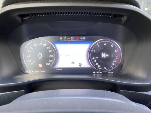 Voitures D'occasion À Labège | Volvo Xc40 T2 129 Ch Momentum Business 5P