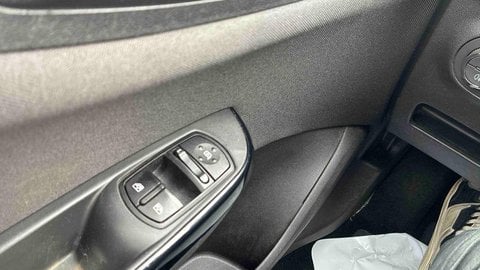 Voitures D'occasion À Toulouse | Opel Corsa 1.4 Turbo 100 Ch Black Edition 3P
