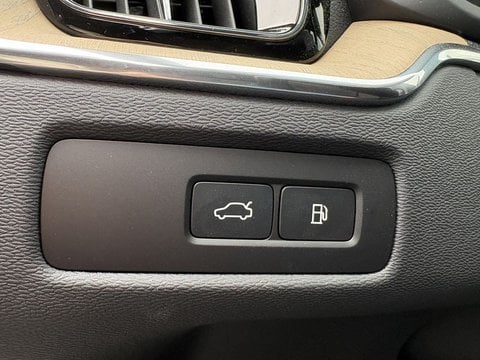 Voitures D'0Km À Toulouse | Volvo Xc60 T6 Awd Hybride Rechargeable 253 Ch+145 Ch Geartronic 8 Ul...
