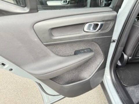 Voitures D'0Km À Lescar | Volvo Xc40 B3 163 Ch Dct7 Plus 5P
