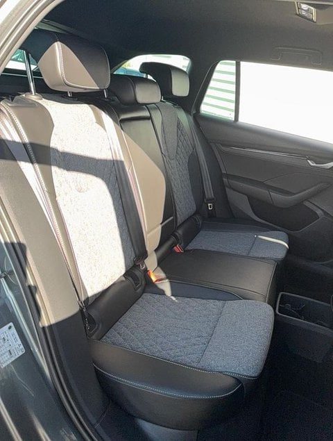 Voitures D'occasion À Tarbes | Škoda Octavia Break Combi 2.0 Tdi 150 Ch Dsg7 Sportline 5P